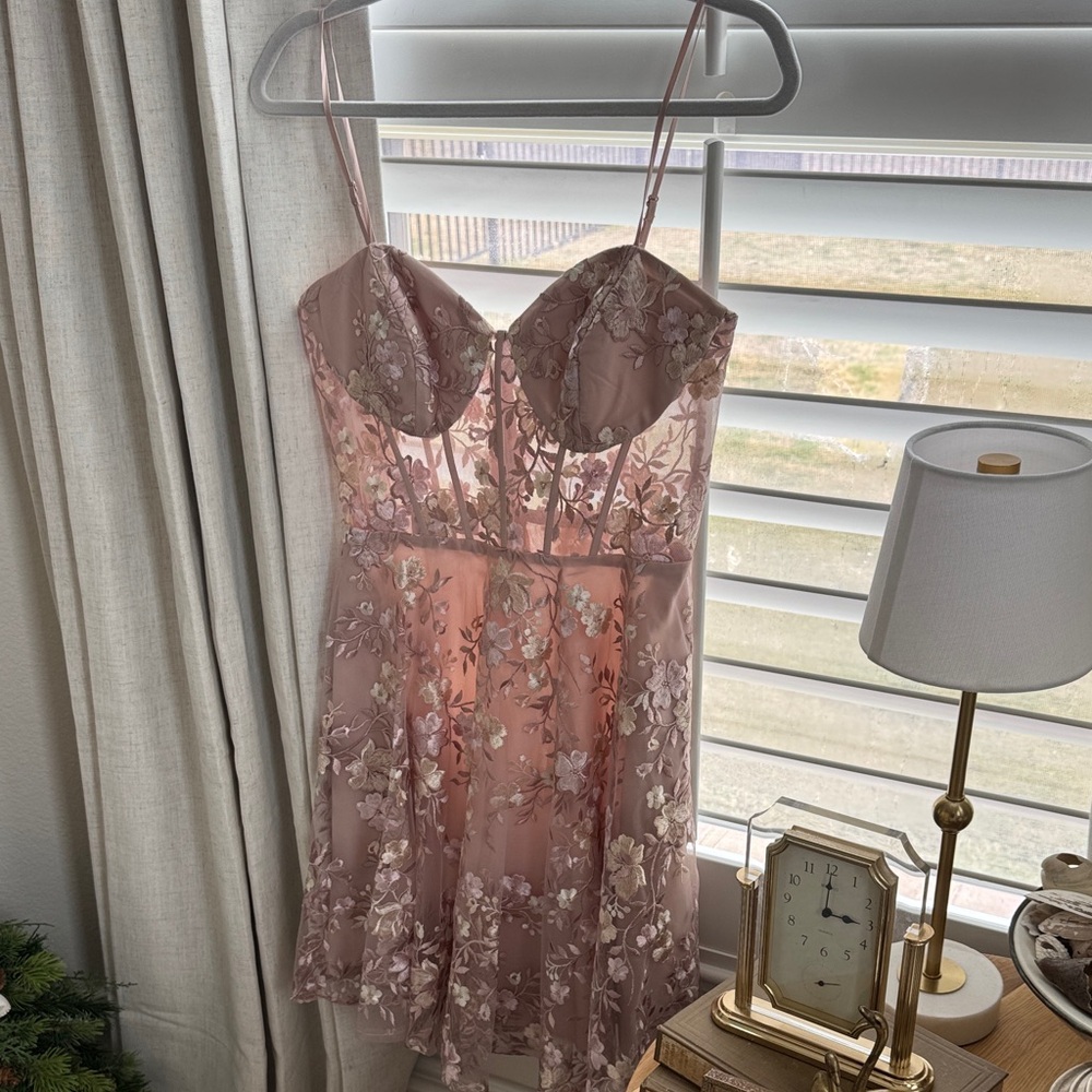 Jules and Cleo Dress Rose Floral
